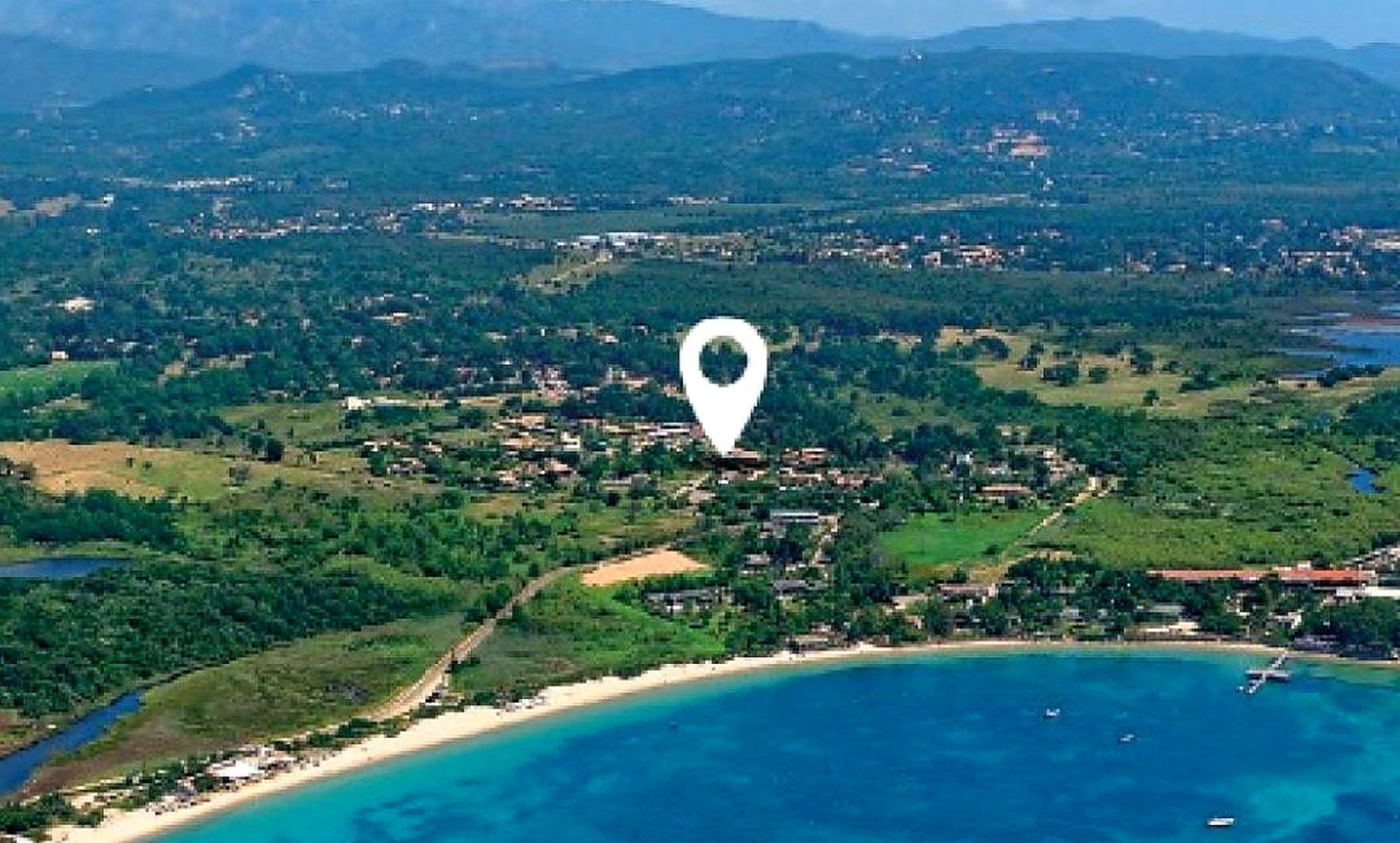 Terrasse spacieuse avec vue panoramique sur le Porto-Vecchio, Cala Rossa Bay